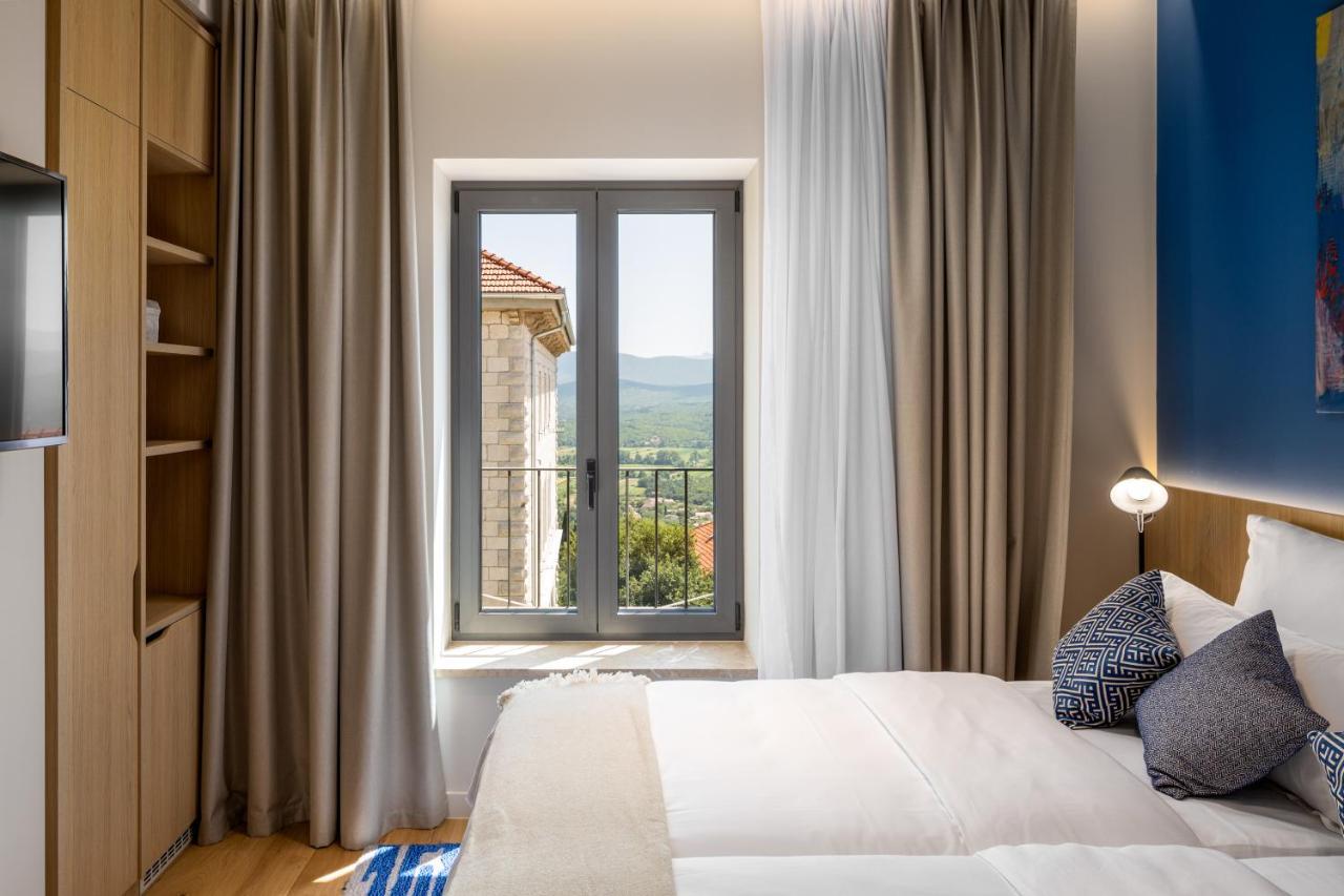 אימוטסקי Emotheo Heritage Hotel מראה חיצוני תמונה