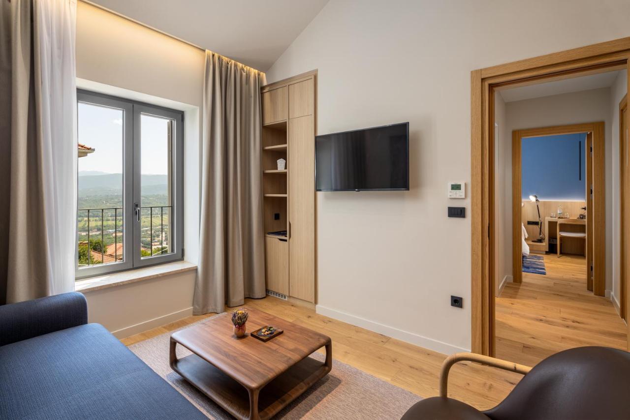 אימוטסקי Emotheo Heritage Hotel מראה חיצוני תמונה